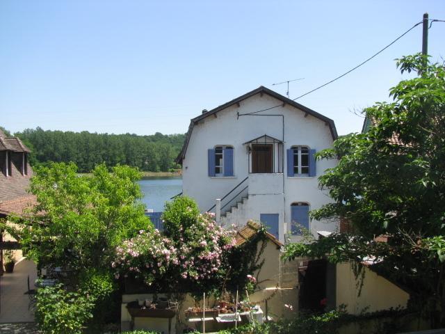 מלון Mauzac-et-Grand-Castang Le Barrage חדר תמונה